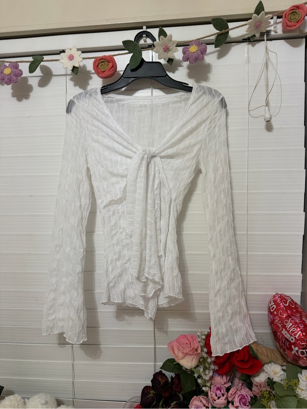 White long sleeve blouse cover up cardigan